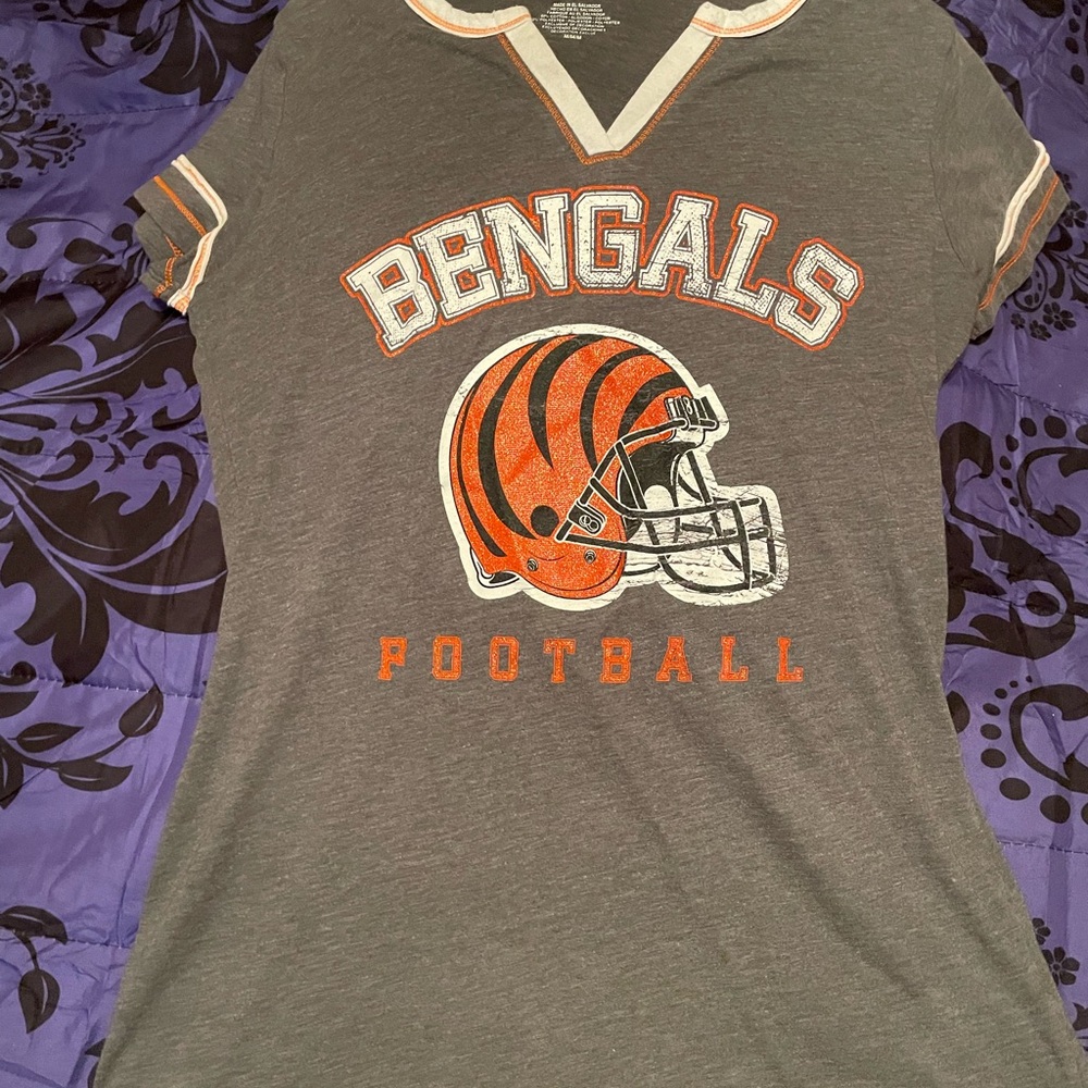 Team Apparel Bengals Gray and Orange V-Neck T-Shirt